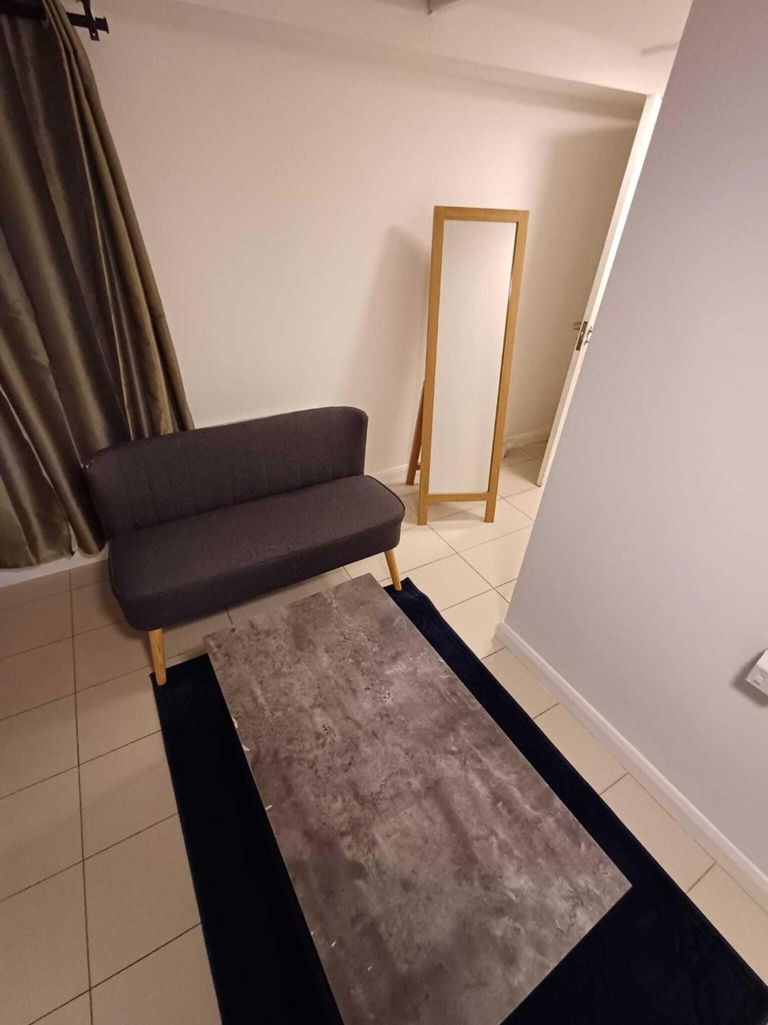Modern Studios Queenspark Лондон Номер фото